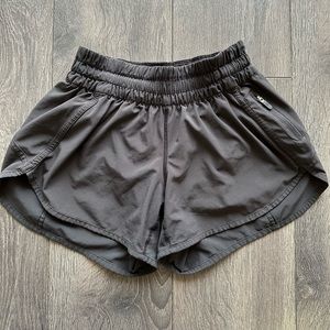 Lululemon Tracker Short 4” | Size 6